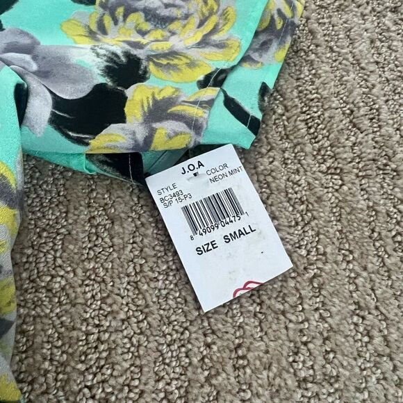 J.O.A. Teal Flower Ruffle off the shoulder cap sleeves Blouse - Picture 4 of 6